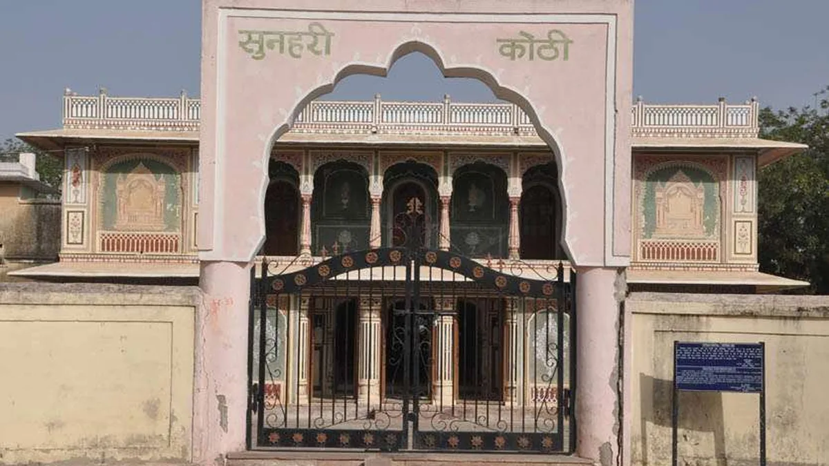 Banasthali Niwai Heritage Palaces & Historic Rajasthan Citadel in Banasthali Niwai, Rajasthan – Delhi to Banasthali Niwai Urbania on rent for family & group tours