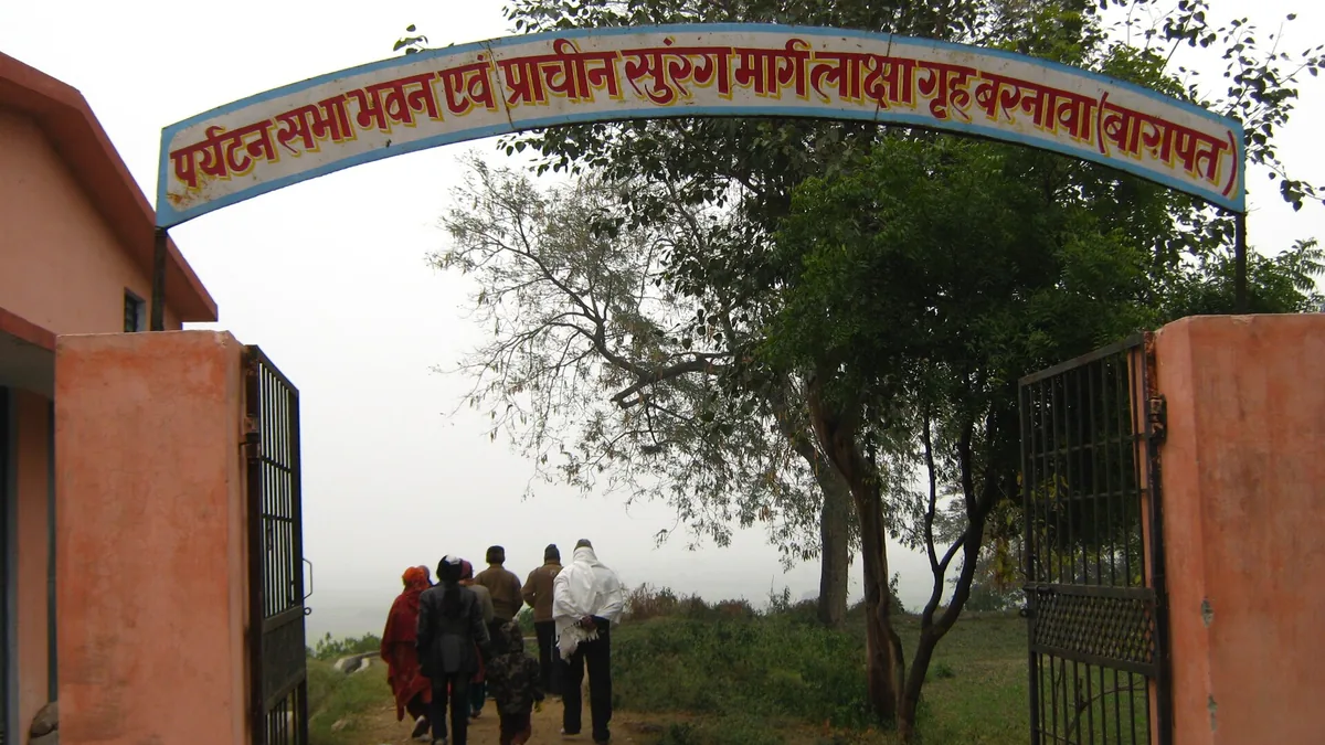 Jain Bada Mandir & Yamuna Basin Plains in Baraut, Uttar Pradesh – Delhi to Baraut Urbania on rent for family & group tours