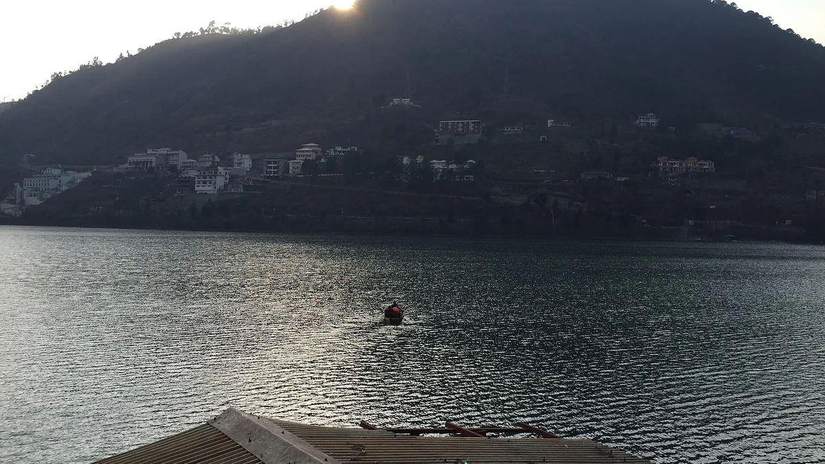 Bhimtal Lake in Bhimtal, Uttarakhand – Delhi to Bhimtal Urbania on rent for family & group tours