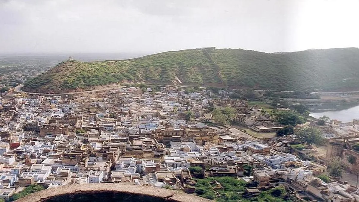 Stunning Bundi Fort in Bundi, Rajasthan – Delhi to Bundi Urbania on rent for family & group tours